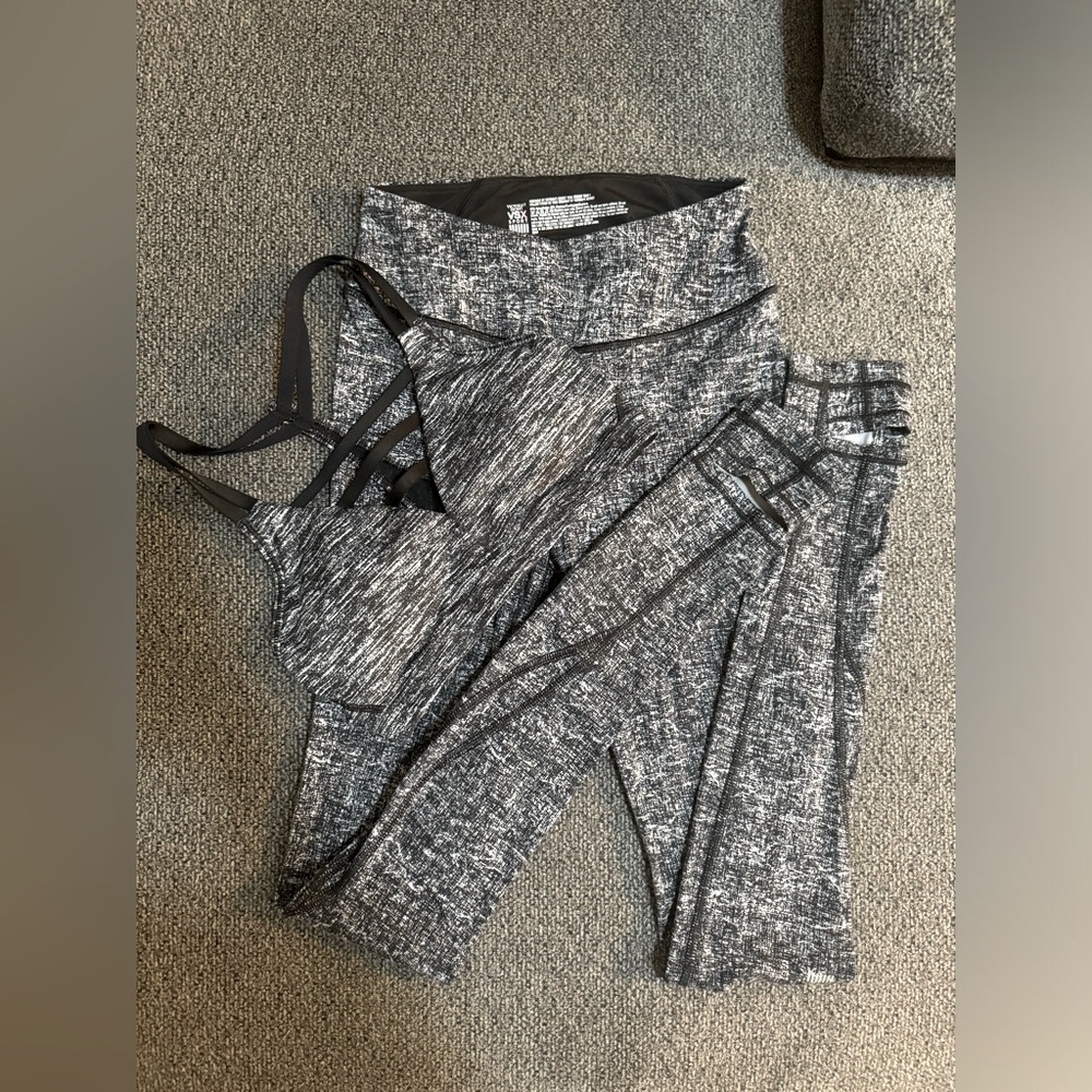 VSX (Victoria’s Secret) sport bra and leggings set
